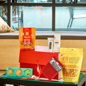 Heart & Feline Gift Box For Cats - Nationwide Delivery